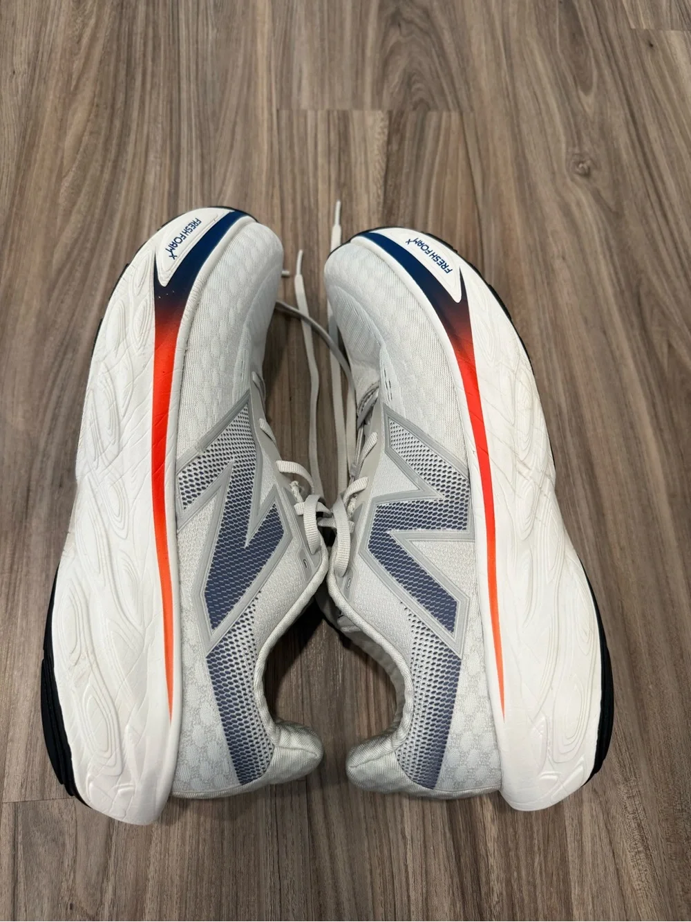 New Balance Men's Fresh Foam X 1080 v14 Gray/White - Size 11